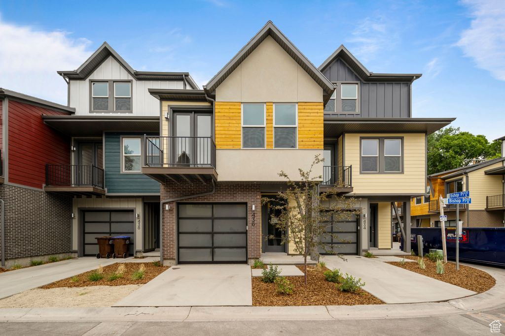 Photo of 436 N BISHOP PL #3-14, Salt Lake City, UT 84103 (MLS # 2119590)