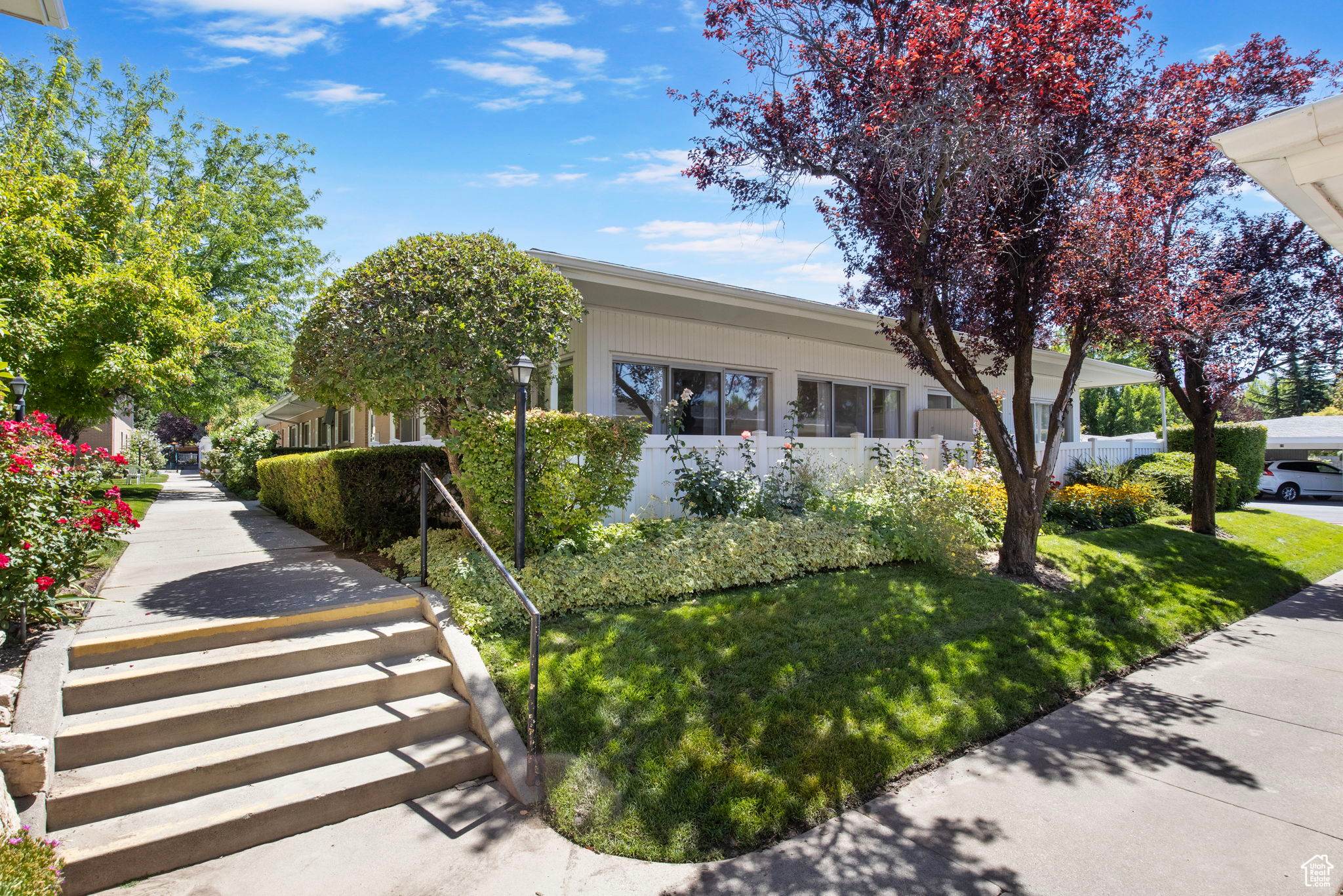 CARRIAGE LANE - Residential