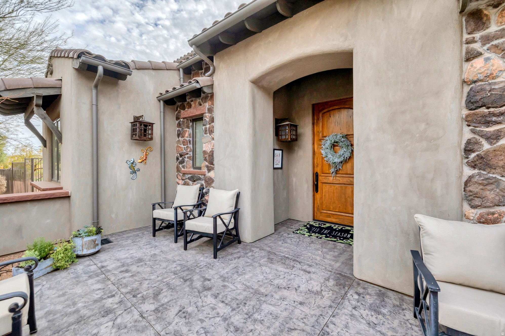 WHISPER RIDGE - Residential