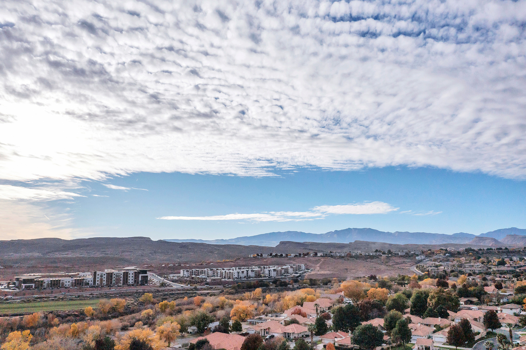 WHISPER RIDGE - Residential