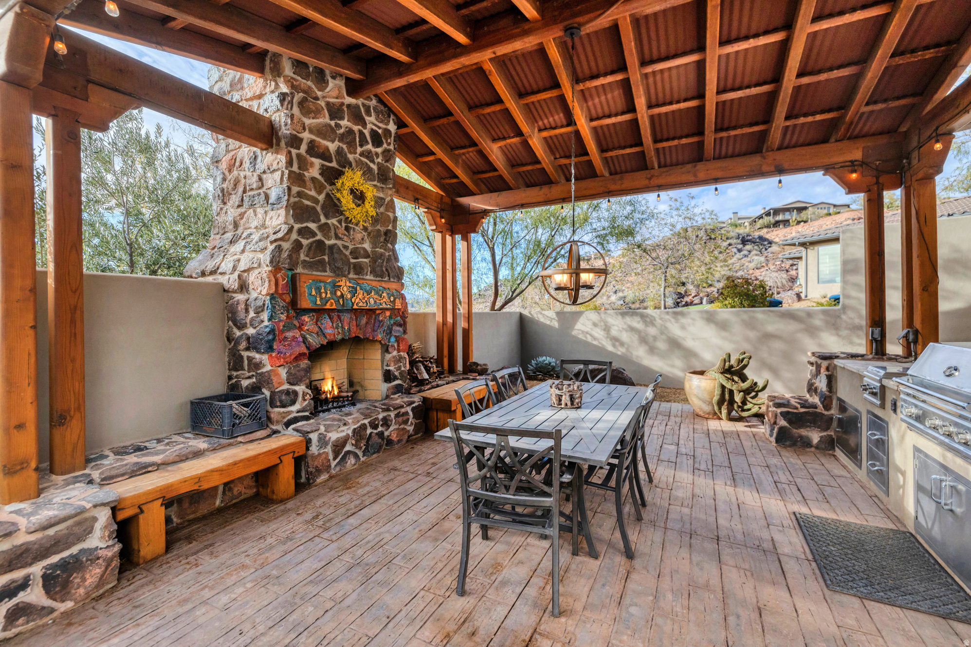 WHISPER RIDGE - Residential