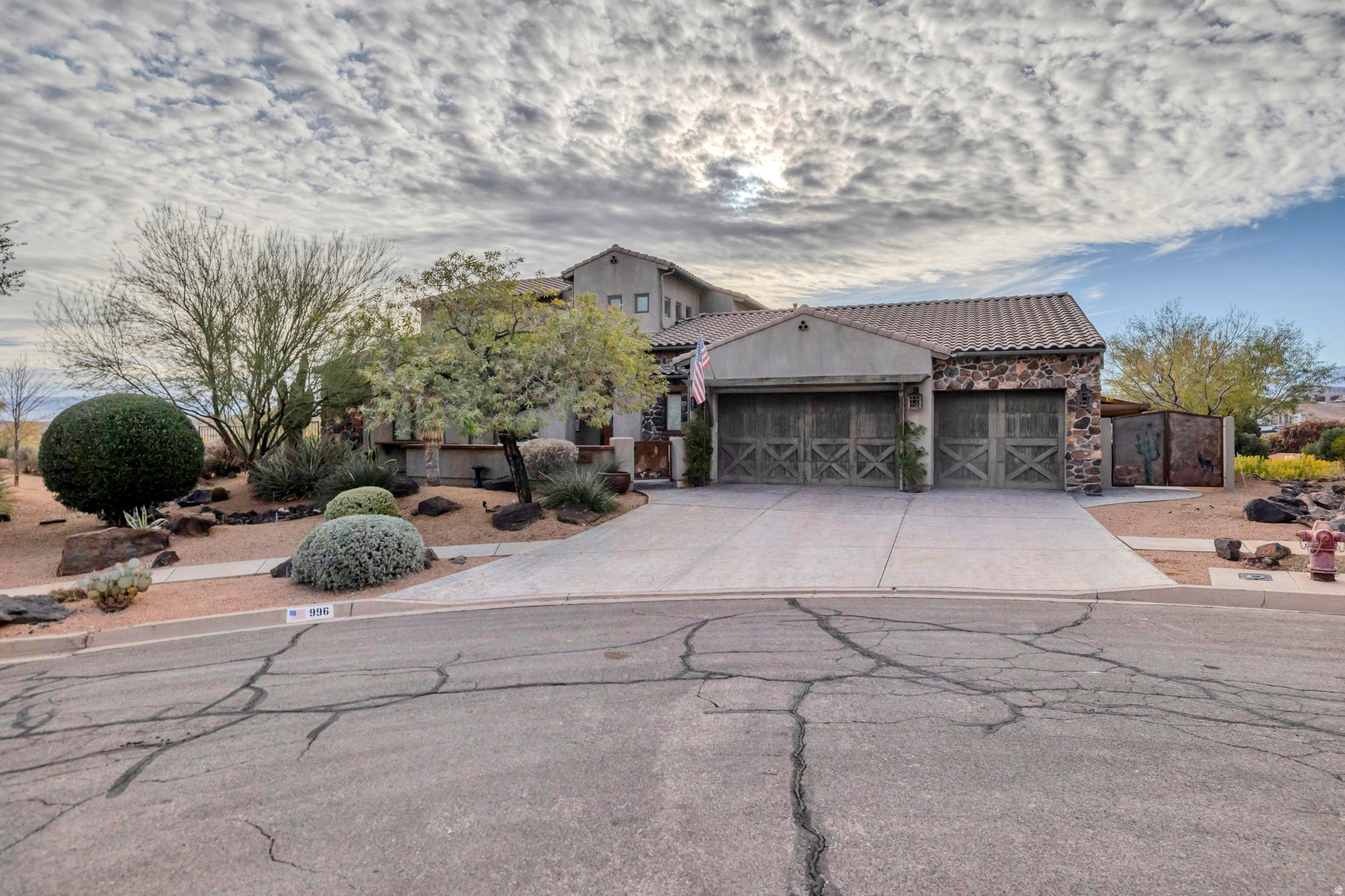 WHISPER RIDGE - Residential