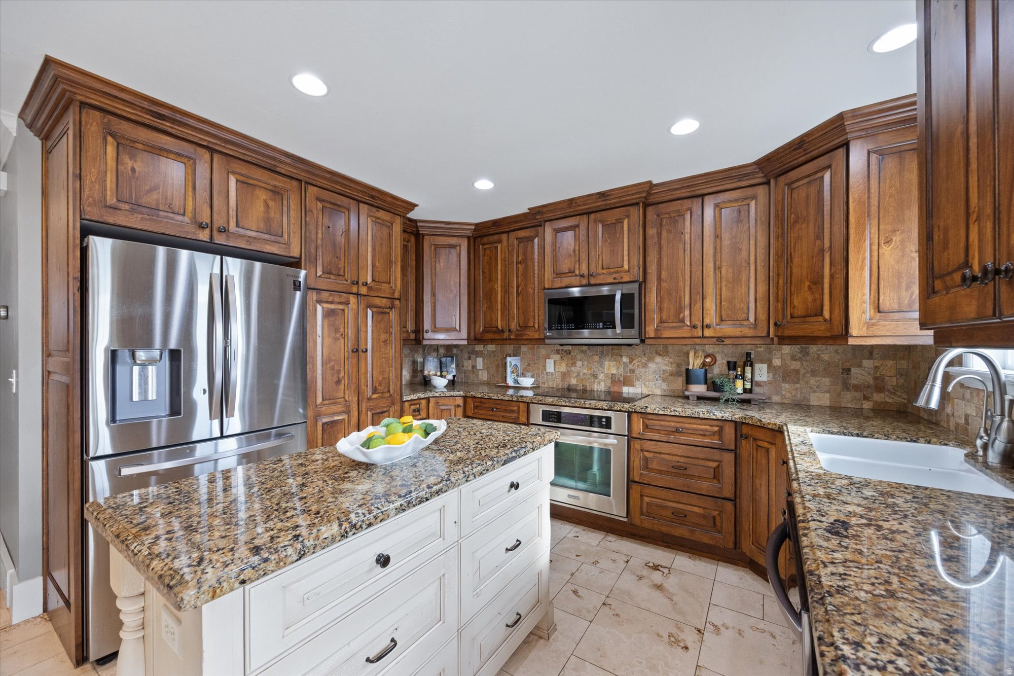 MINDI MEADOWS - Residential