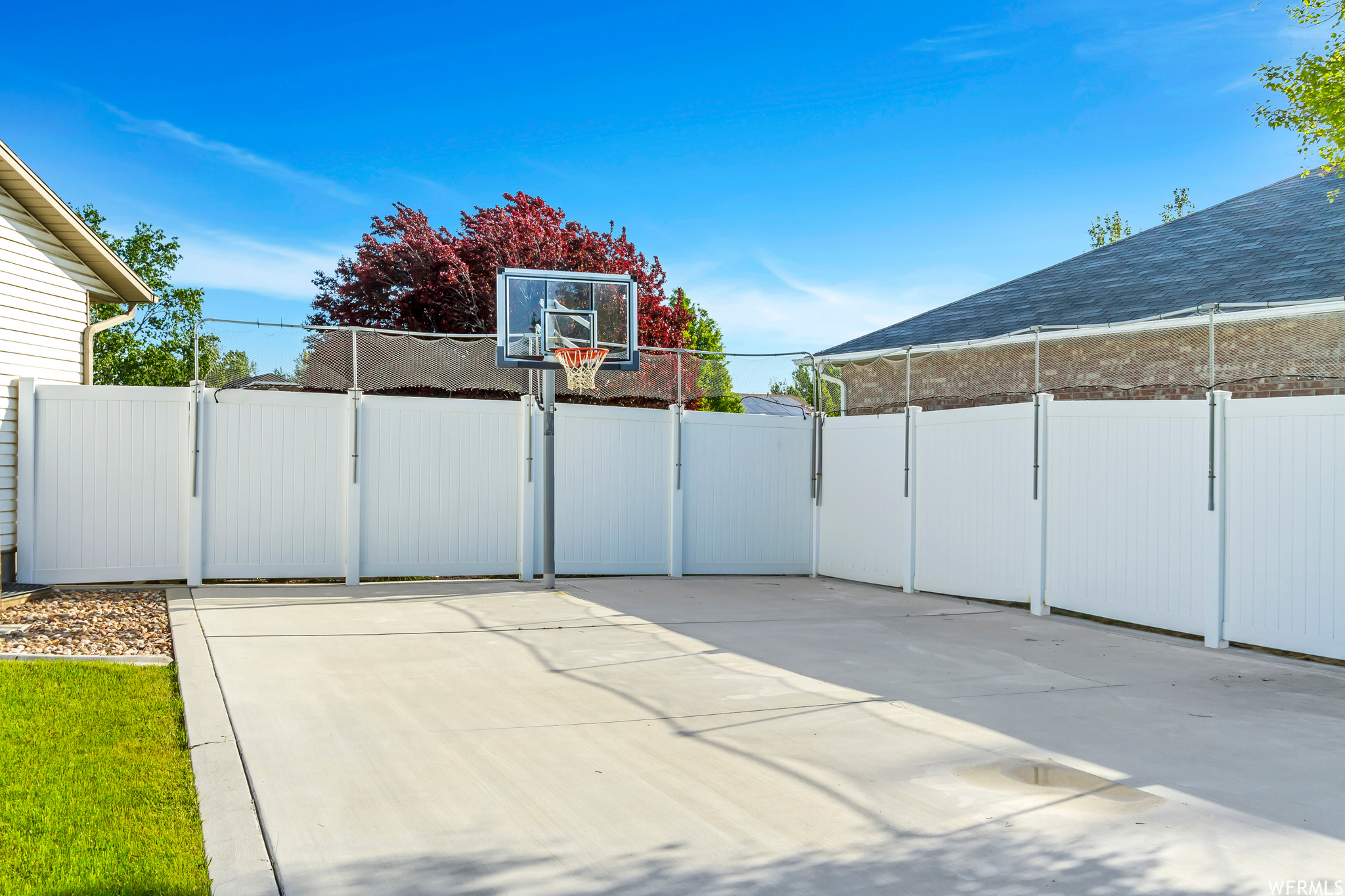 MINDI MEADOWS - Residential