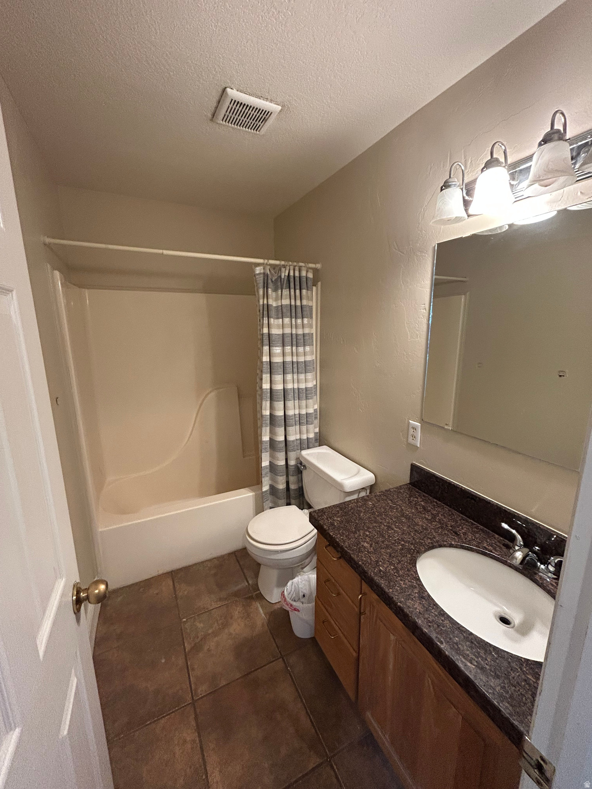 WARM SPRINGS TOWN HO - Residential