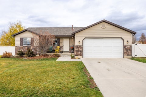 Tiny photo for 517 W 260 N, Smithfield, UT 84335 (MLS # 2173924)