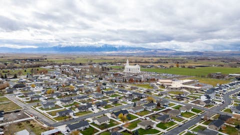 Tiny photo for 517 W 260 N, Smithfield, UT 84335 (MLS # 2173924)