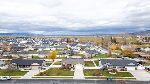 Tiny photo for 517 W 260 N, Smithfield, UT 84335 (MLS # 2173924)