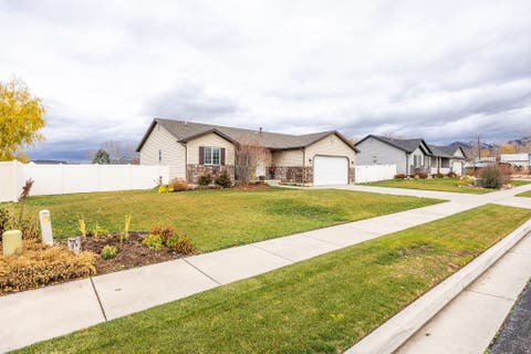 Tiny photo for 517 W 260 N, Smithfield, UT 84335 (MLS # 2173924)