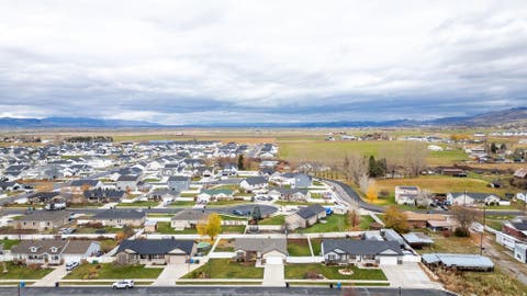 Tiny photo for 517 W 260 N, Smithfield, UT 84335 (MLS # 2173924)
