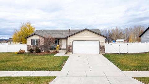 Tiny photo for 517 W 260 N, Smithfield, UT 84335 (MLS # 2173924)
