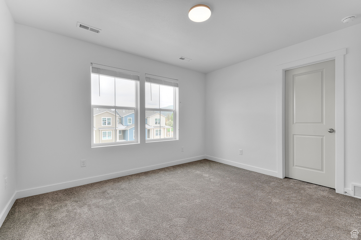 FRANCIS COMMON TOWNS 305 - Residential