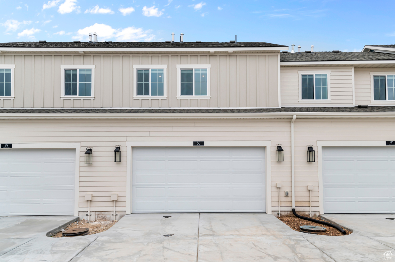 FRANCIS COMMON TOWNS 305 - Residential