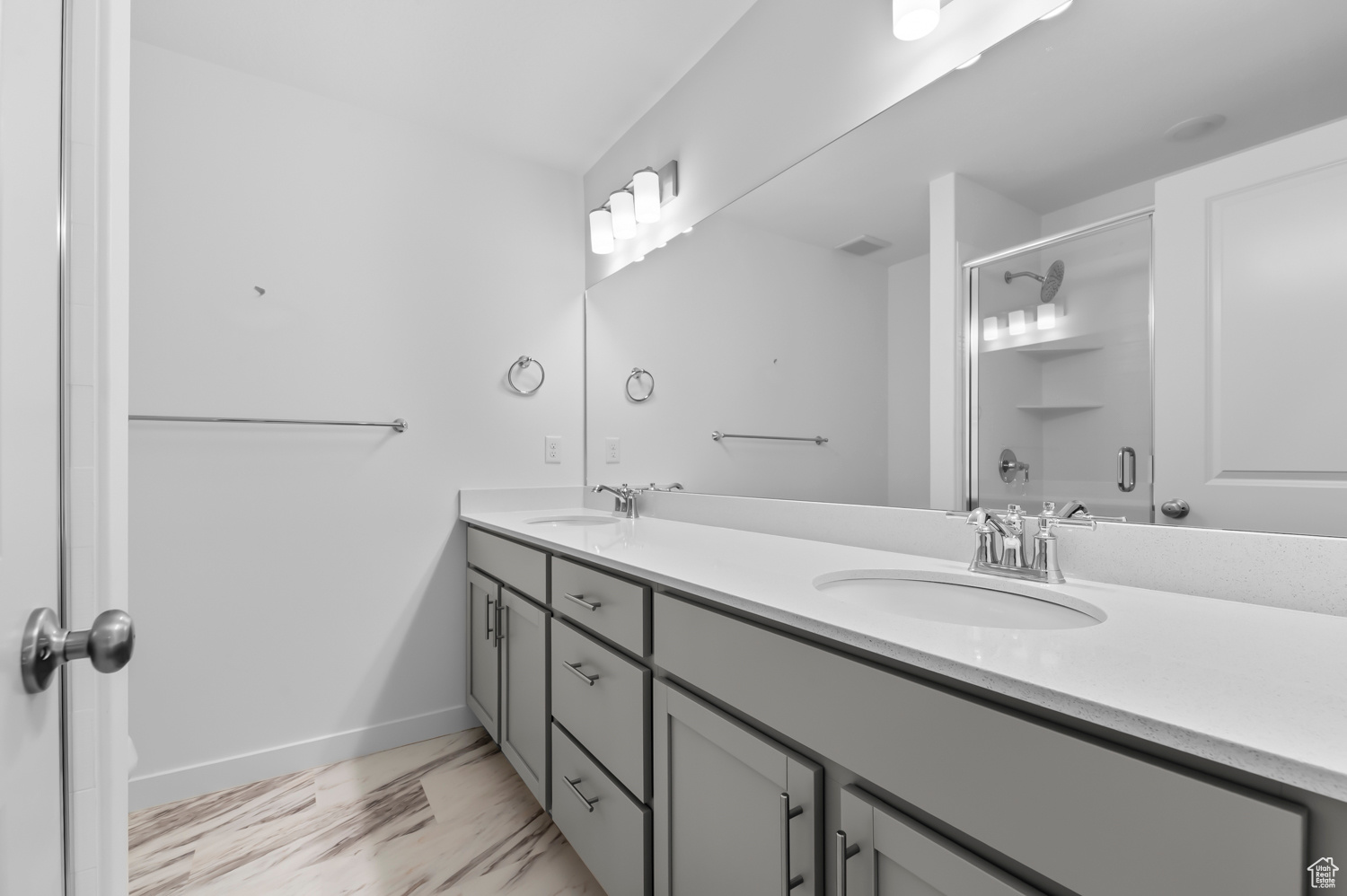FRANCIS COMMON TOWNS 305 - Residential