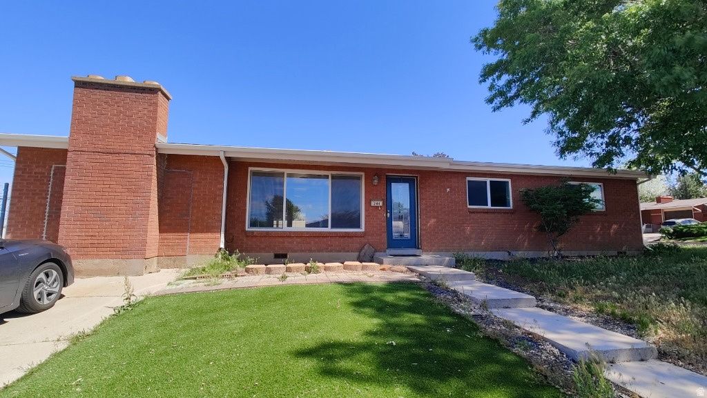 Photo of 244 W 2575 N, Sunset, UT 84015 (MLS # 2121559)