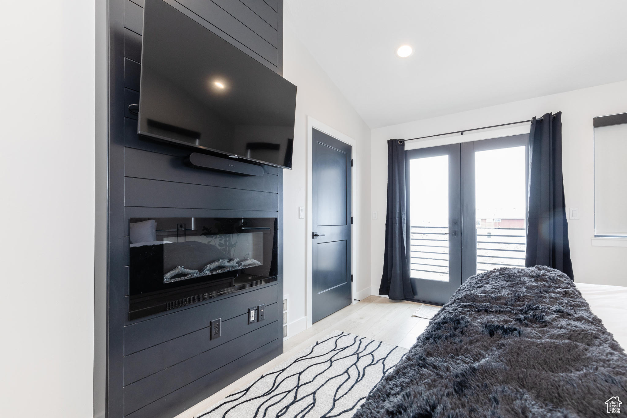 LOCHWOOD - Residential