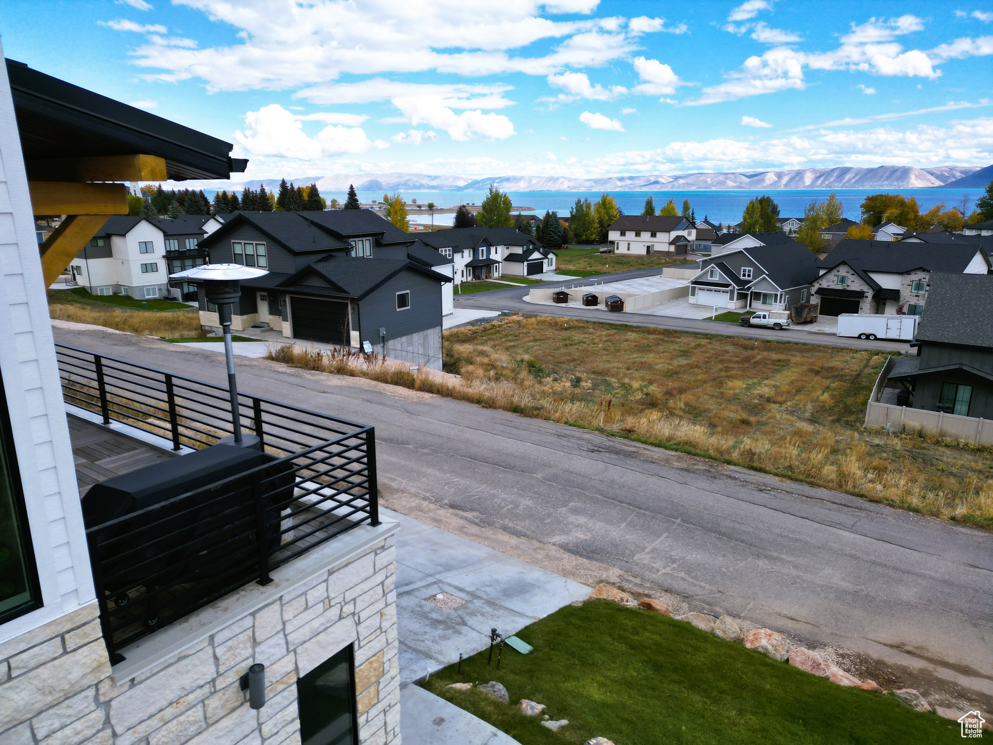 LOCHWOOD - Residential