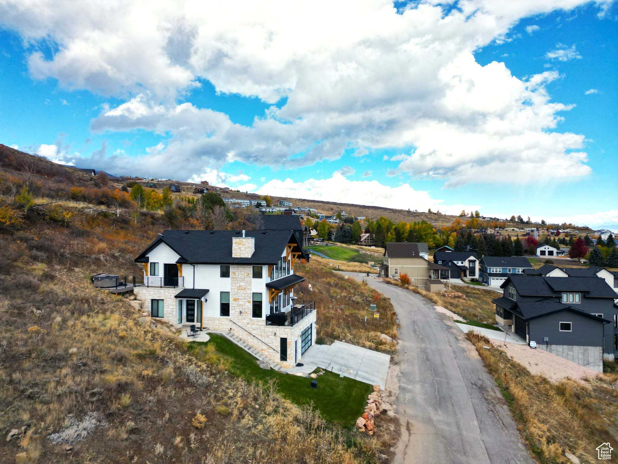 LOCHWOOD - Residential