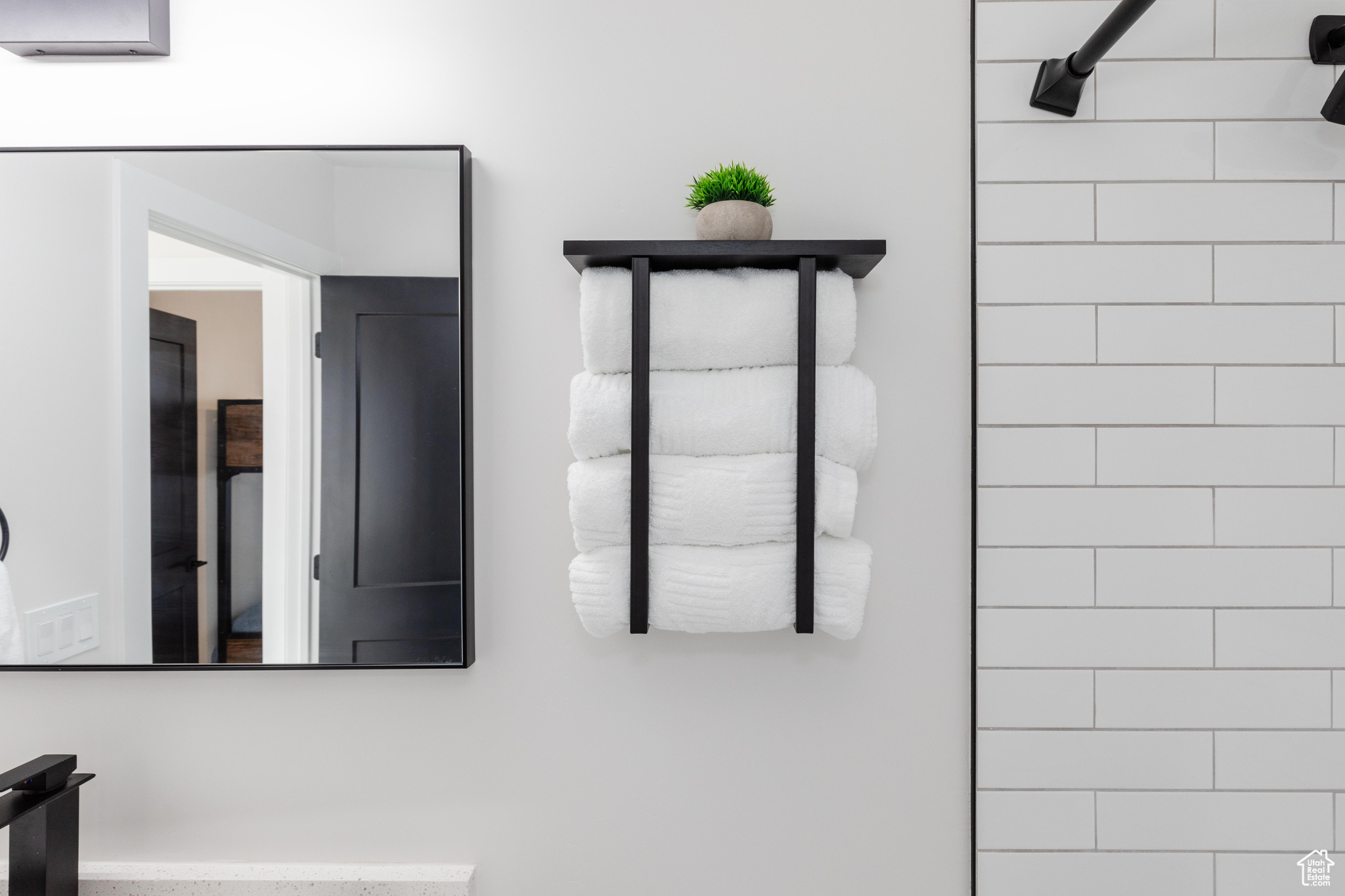 LOCHWOOD - Residential