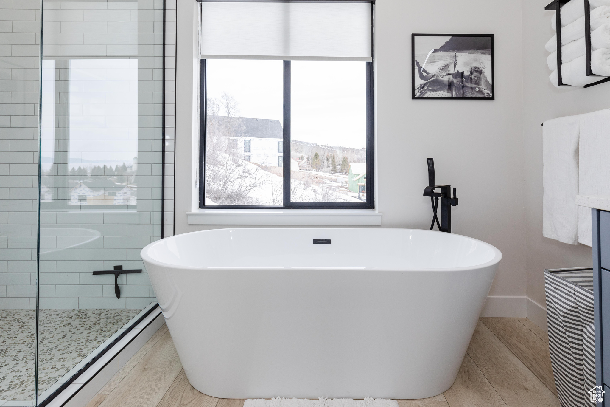 LOCHWOOD - Residential