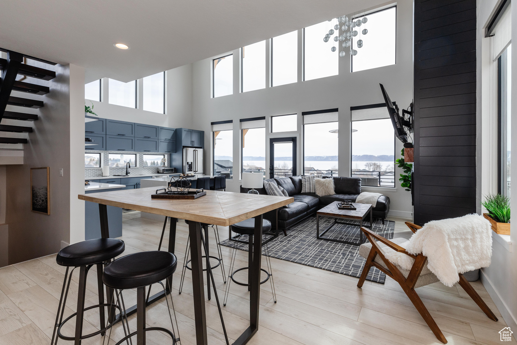 LOCHWOOD - Residential