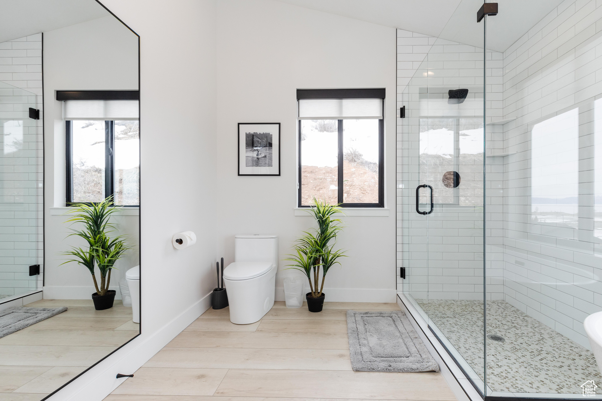 LOCHWOOD - Residential