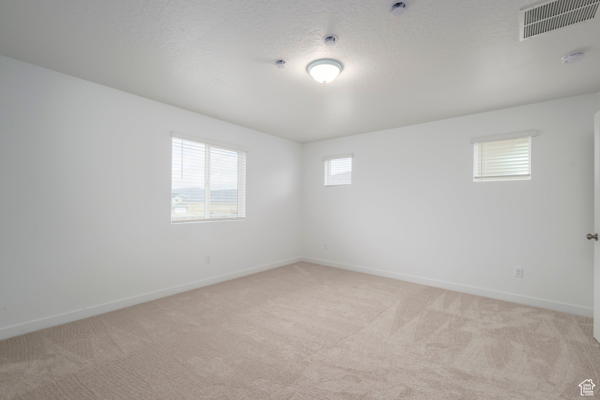 2091 E Sand Hollow Dr #3211, Eagle Mountain, Utah image 11