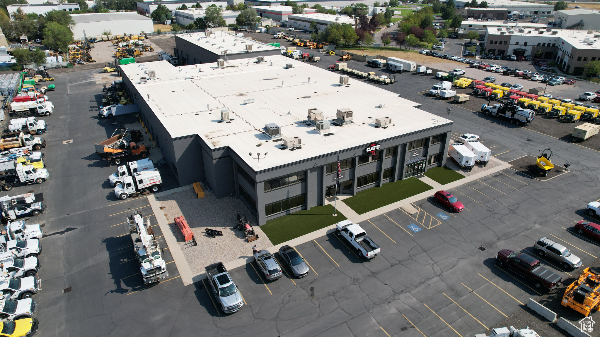 RADIUS CURVE - Commercial Lease
