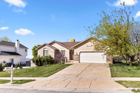 Tiny photo for 2925 N 850 E, Ogden, UT 84403 (MLS # 2149710)