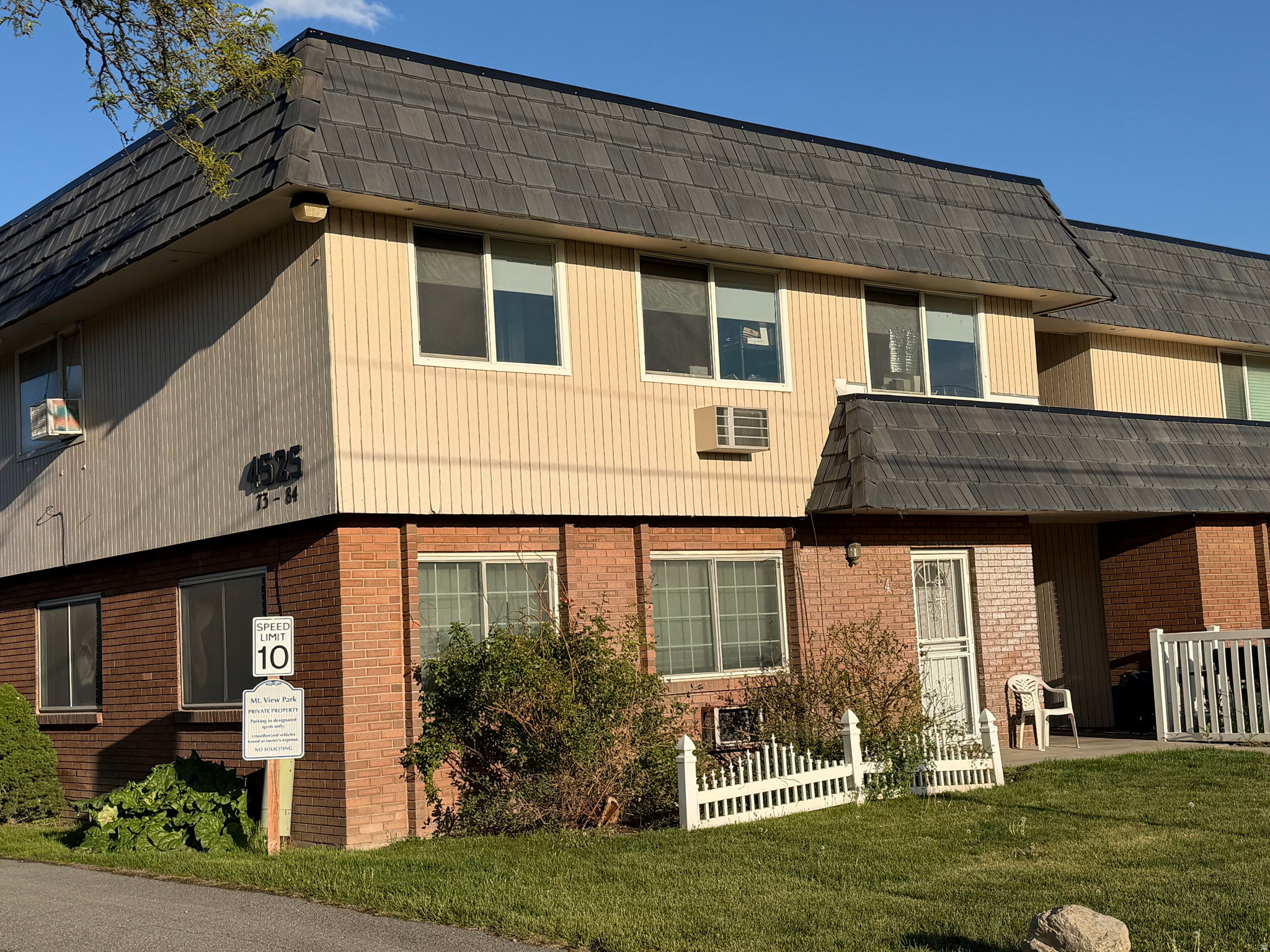 MOUNTAIN VIEW PARK - Residential