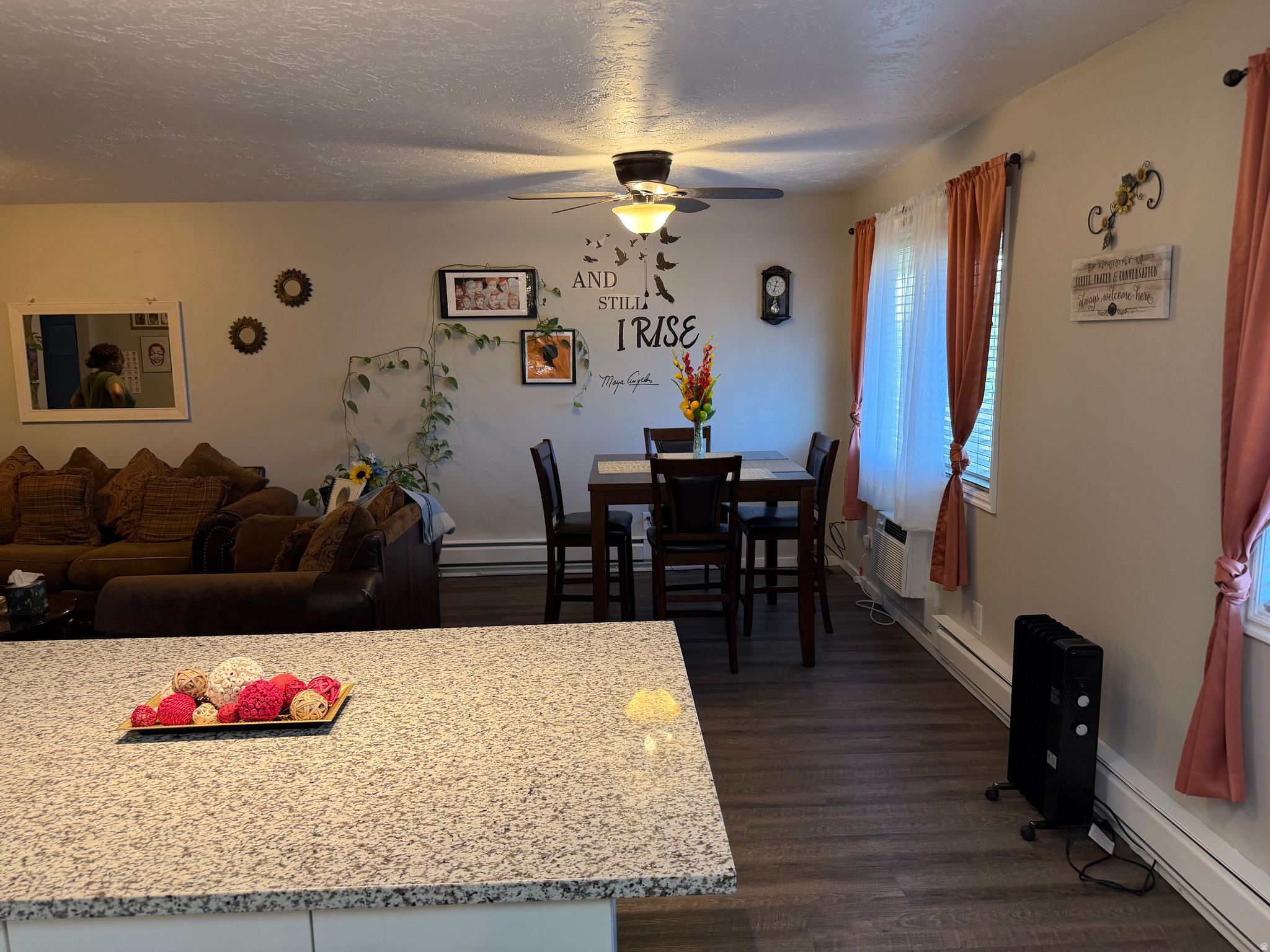 MOUNTAIN VIEW PARK - Residential
