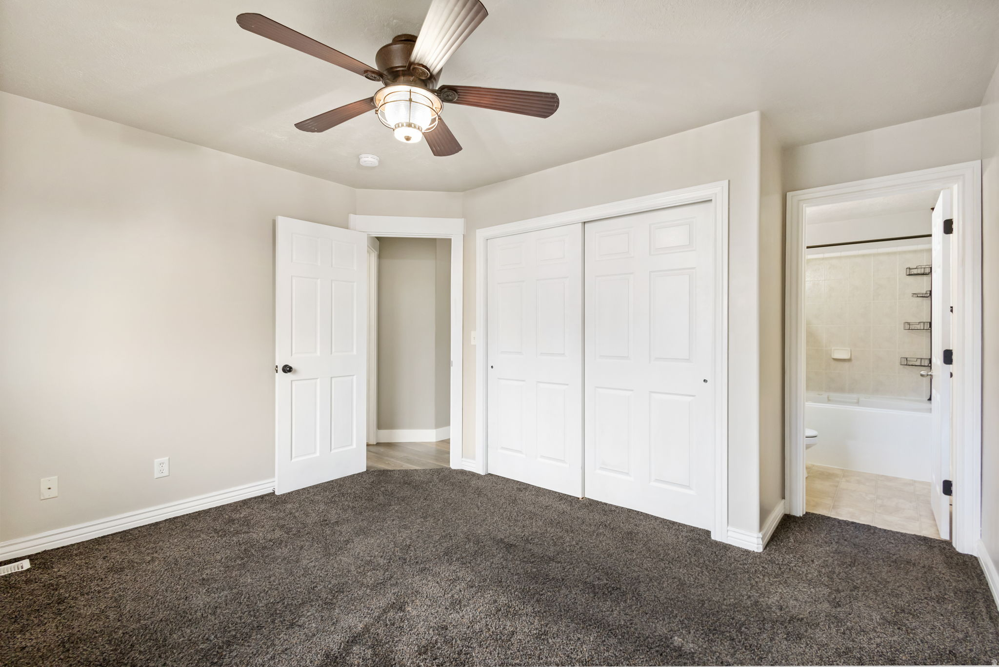 WOODLAND PARK - Residential