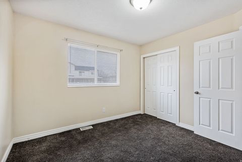 Tiny photo for 1337 W 2050 N, Clinton, UT 84015 (MLS # 2136197)