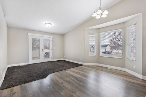 Tiny photo for 1337 W 2050 N, Clinton, UT 84015 (MLS # 2136197)