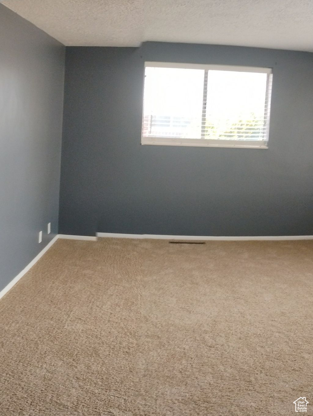 Photo of 70 SYCAMORE CIR, Clearfield, UT 84015 (MLS # 2117168)