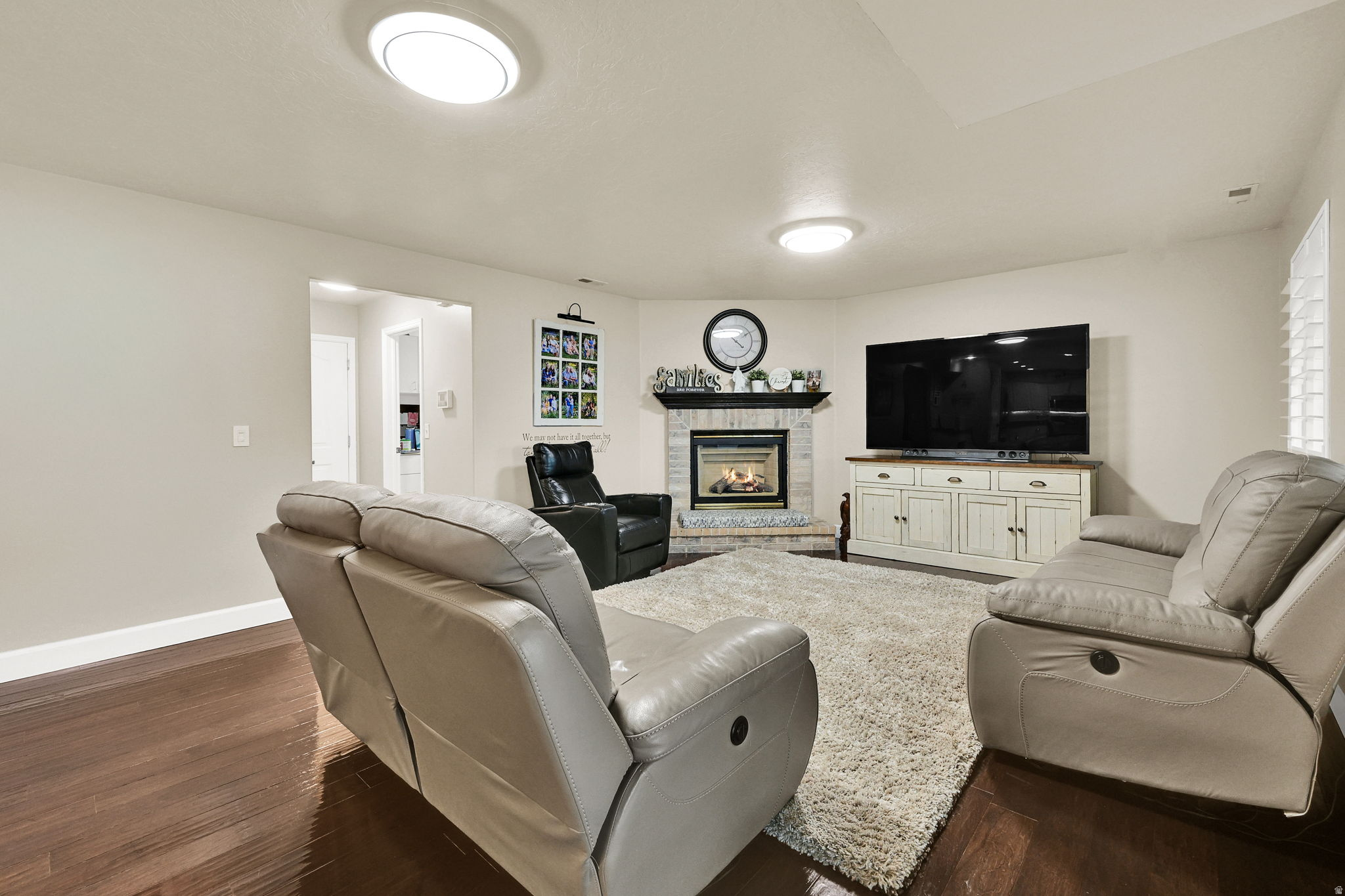 MEADOWS - Residential