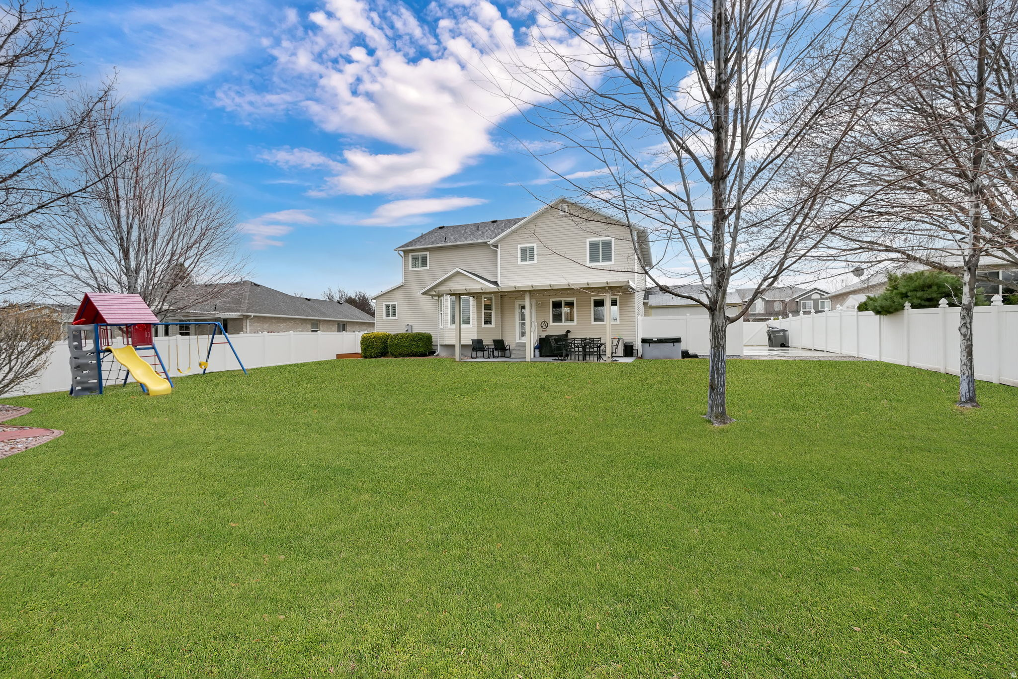 MEADOWS - Residential