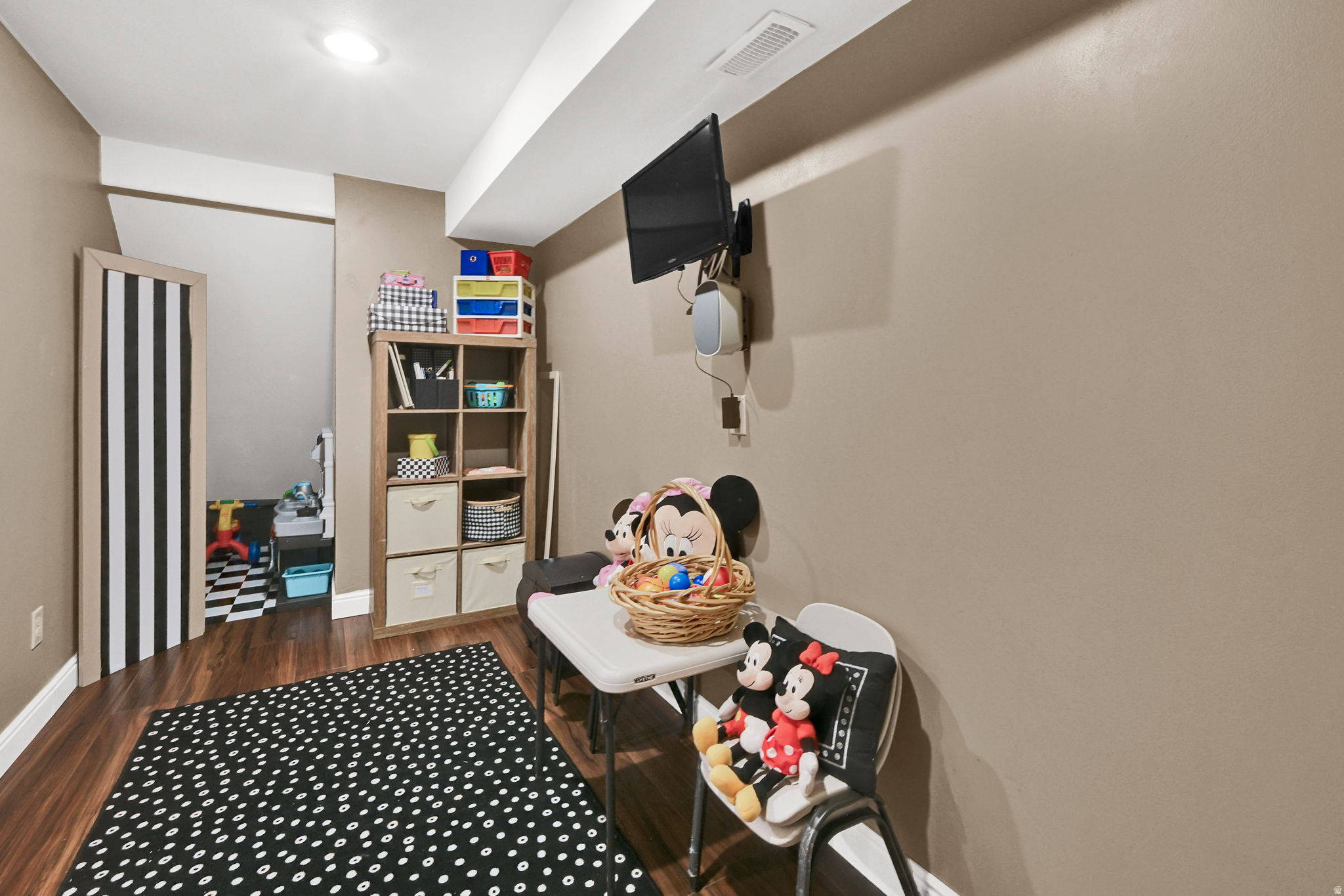 MEADOWS - Residential