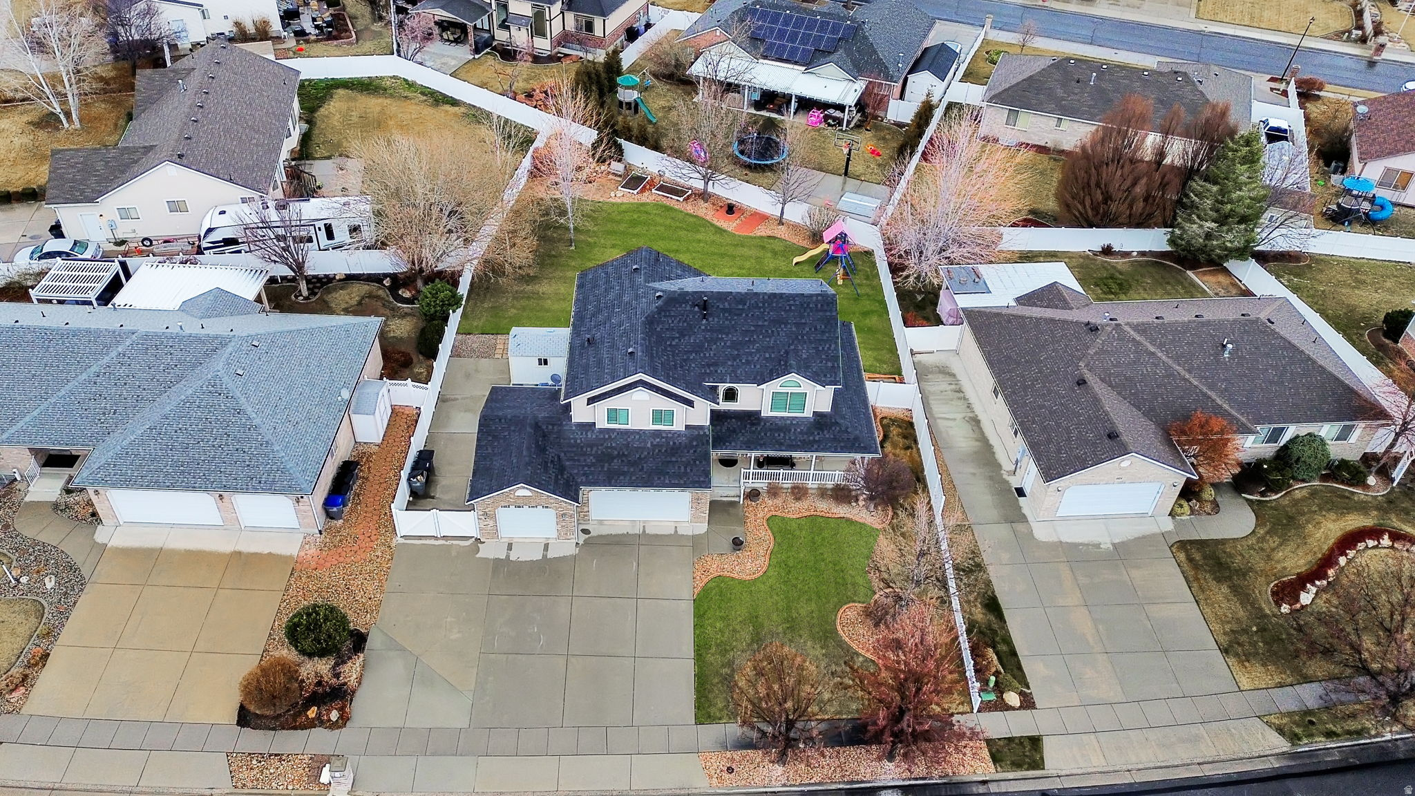 MEADOWS - Residential