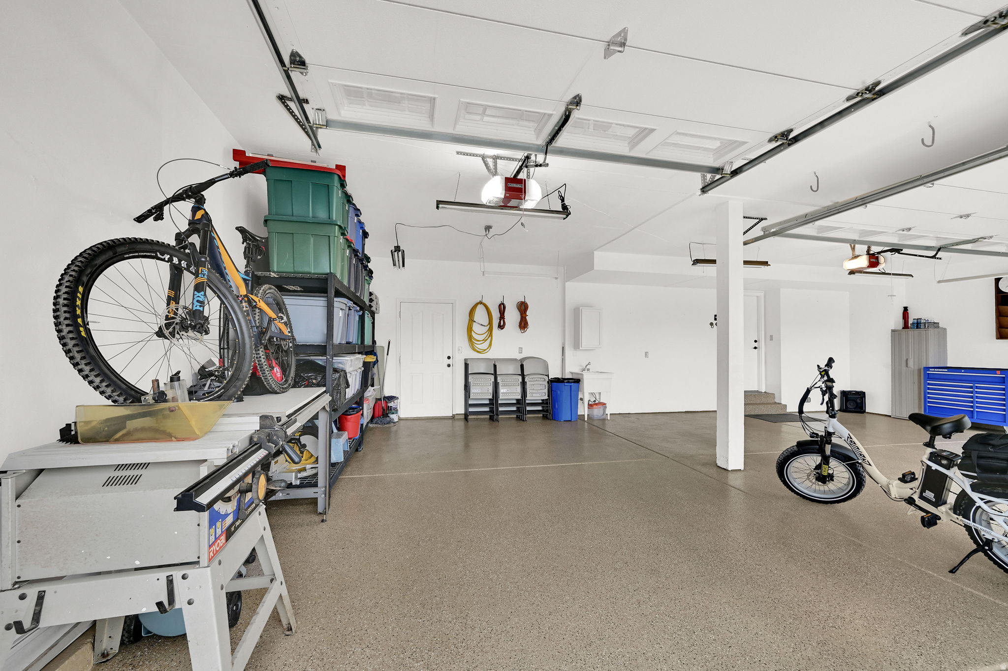 MEADOWS - Residential