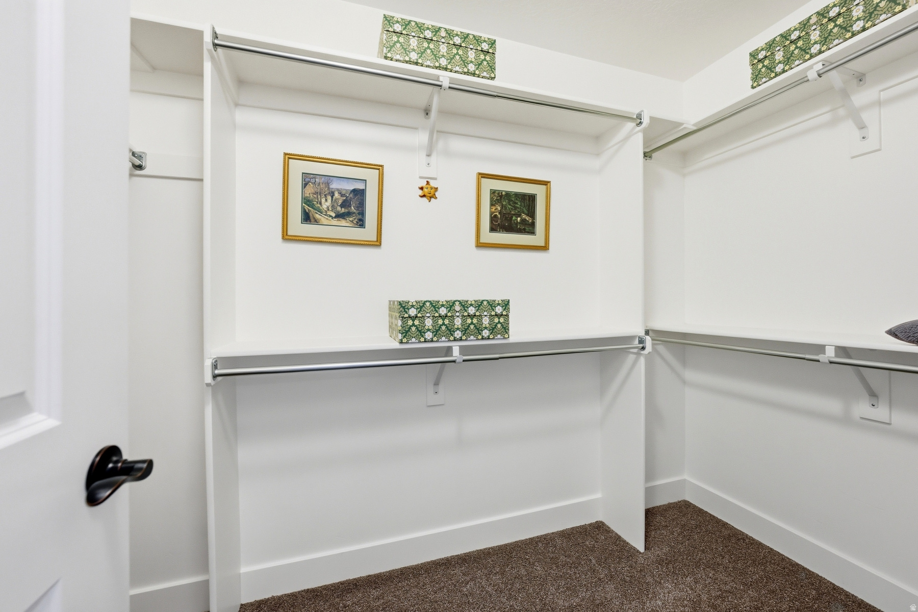 VALLEY STATION - Residential