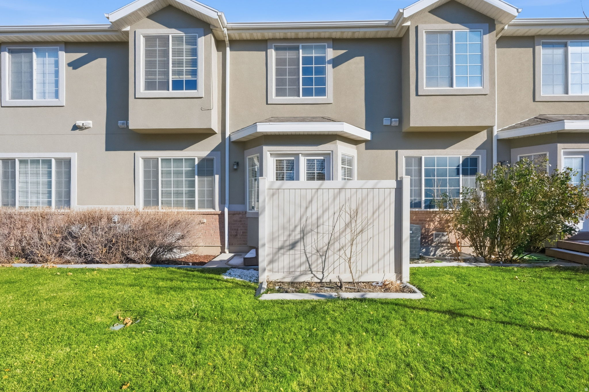 SUMMER VILLAGE CONDO - Residential