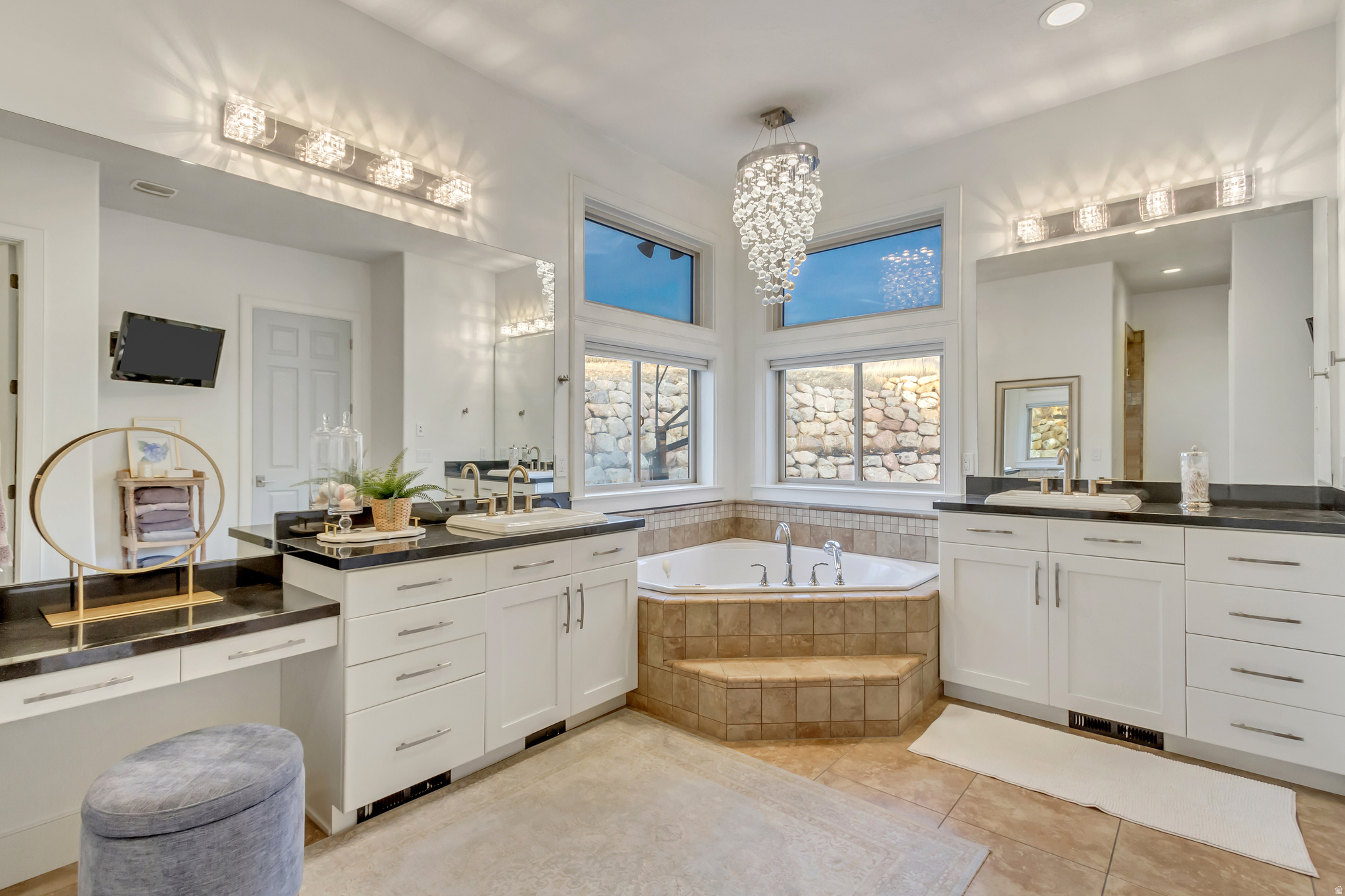 BEACON HILL THE HIGHLANDS - Residential