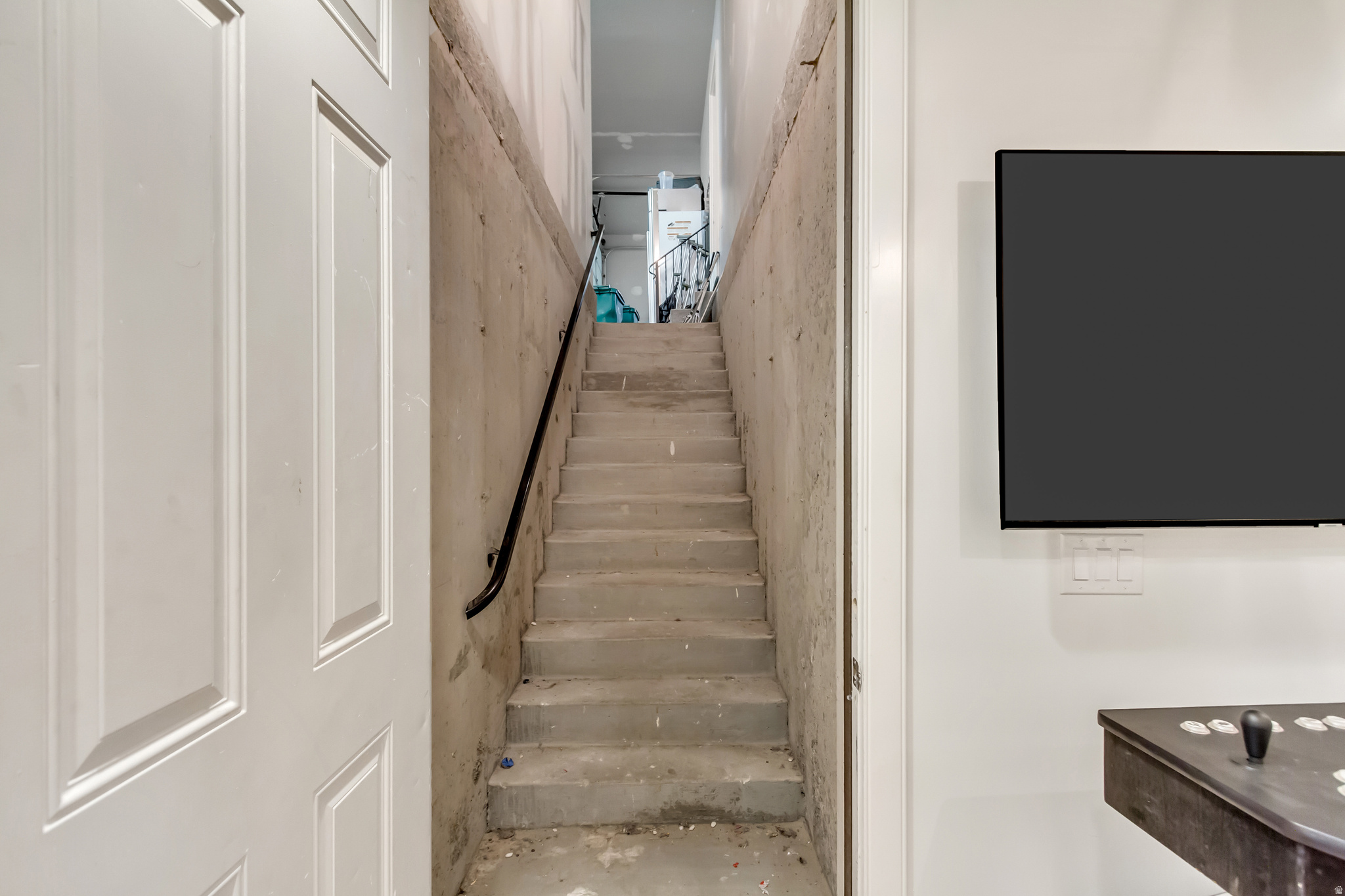 BEACON HILL THE HIGHLANDS - Residential