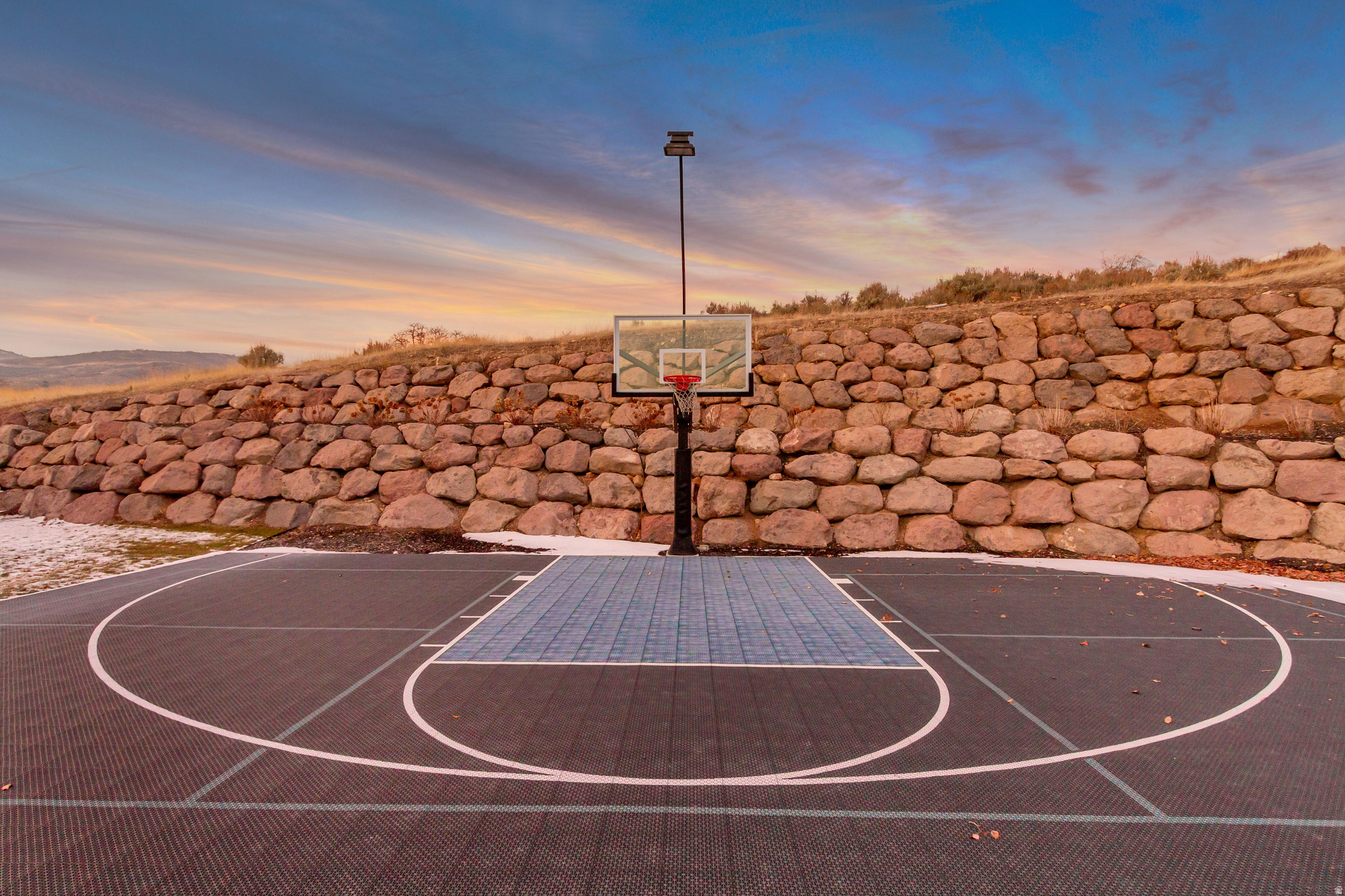 BEACON HILL THE HIGHLANDS - Residential