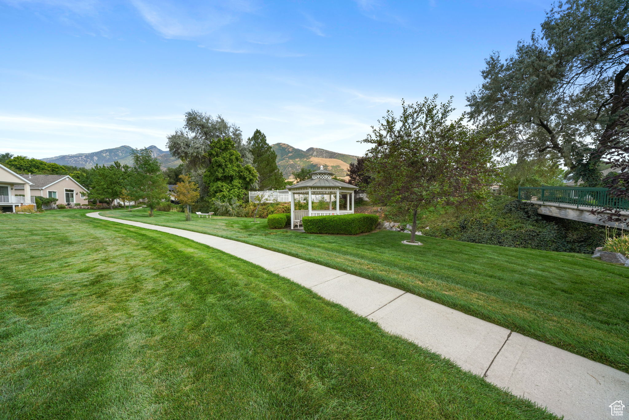 WILLOW BEND - Residential