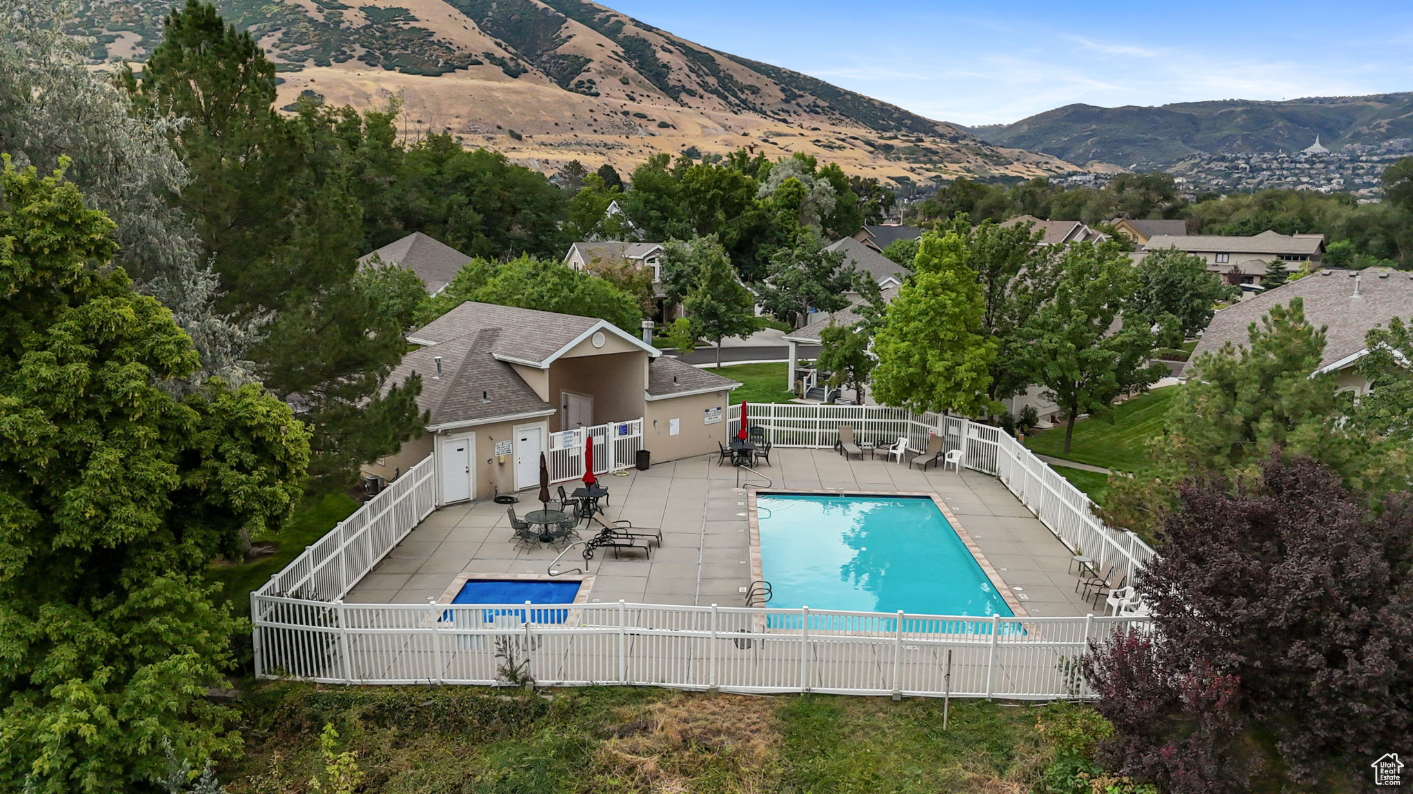 WILLOW BEND - Residential