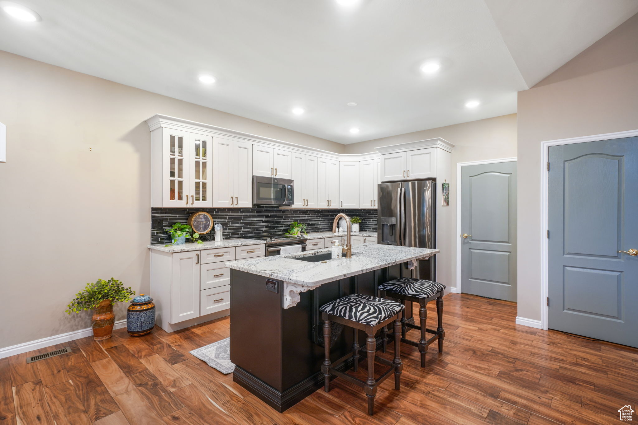 WILLOW BEND - Residential