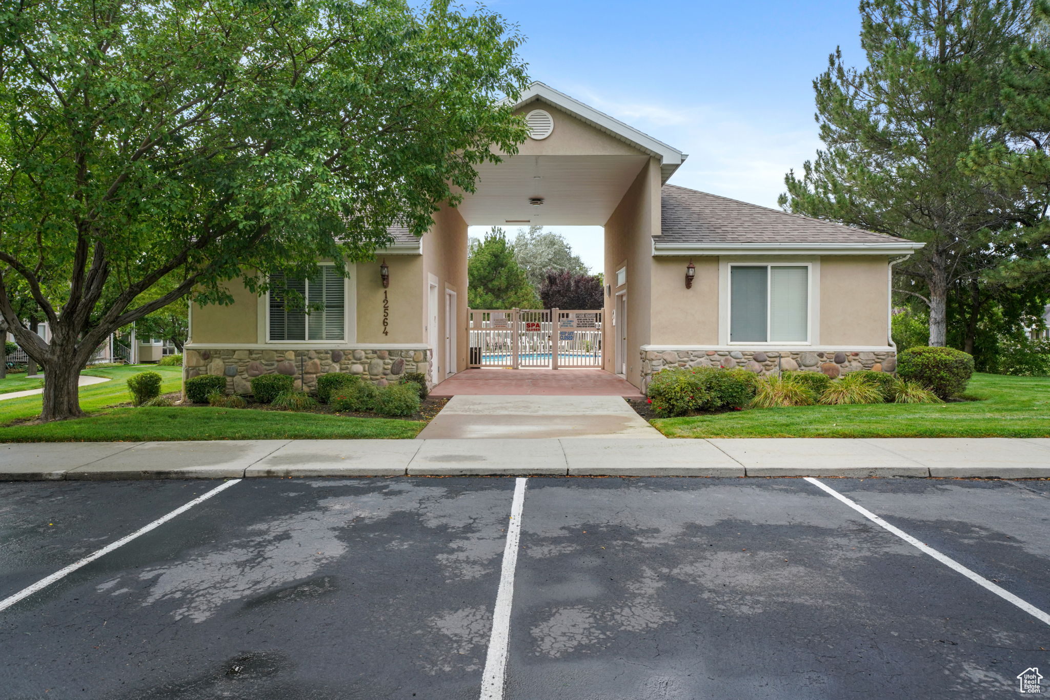 WILLOW BEND - Residential