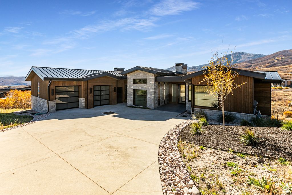 Photo of 1673 W CENTAUR CT, Heber City, UT 84032 (MLS # 2119147)